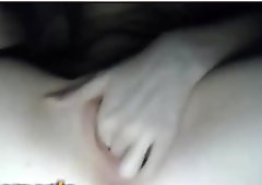slim horny slut fingers and cums on omegle cam
