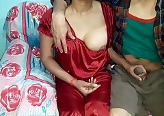 Heiße sexy neue indische Bhabhi genießt Sex mit Ex-Freund